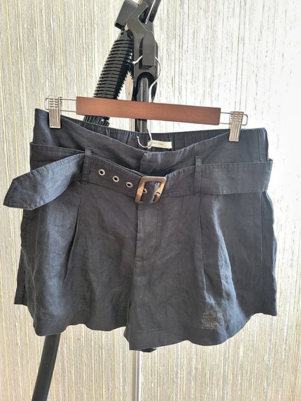 Christian Siriano New York Linen High Waist Shorts in Black Size Medium NWT